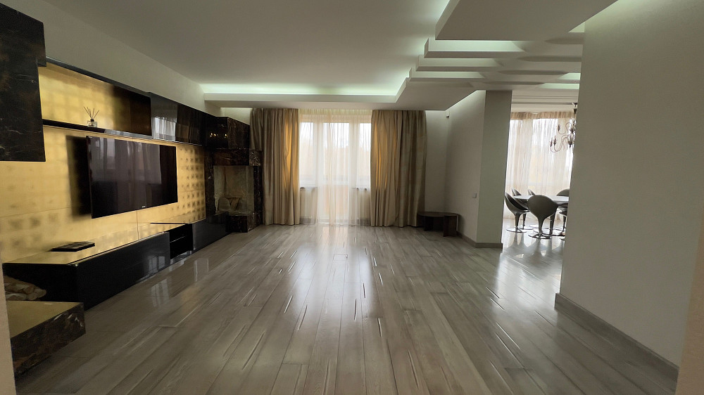 Довготривала оренда 3к квартири з верандою на наб. Оболонська 7 корпус Киев - изображение 1