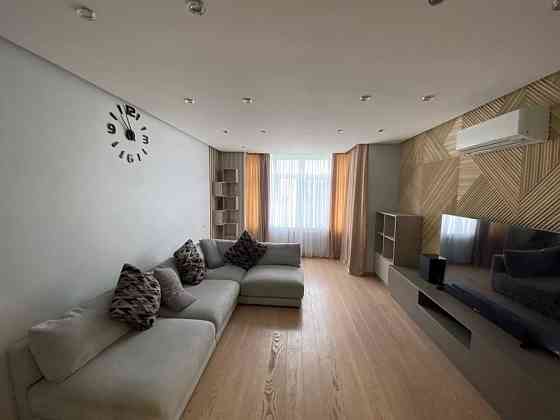 Оренда 2- кіинатої квартири ЖК Дианастія Киев