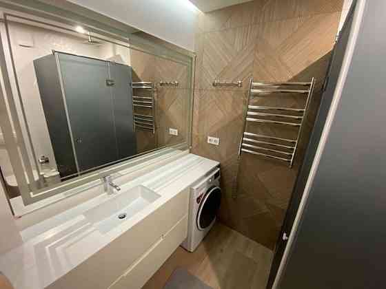 Оренда 2- кіинатої квартири ЖК Дианастія Киев