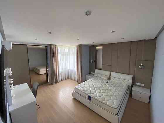 Оренда 2- кіинатої квартири ЖК Дианастія Киев