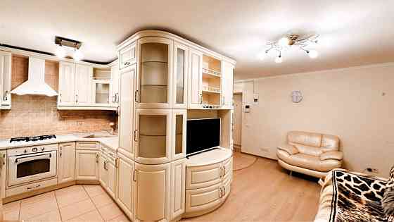 БЕЗ КОМІСІЇ! 5 хв пішки до метро Палац Україна. 2к квартира-студія Київ