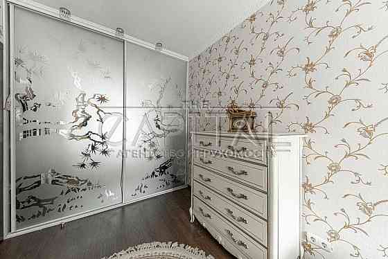 Продаж / Квартира
Київ, Печерський район, вул. Госпітальна, 2 Київ