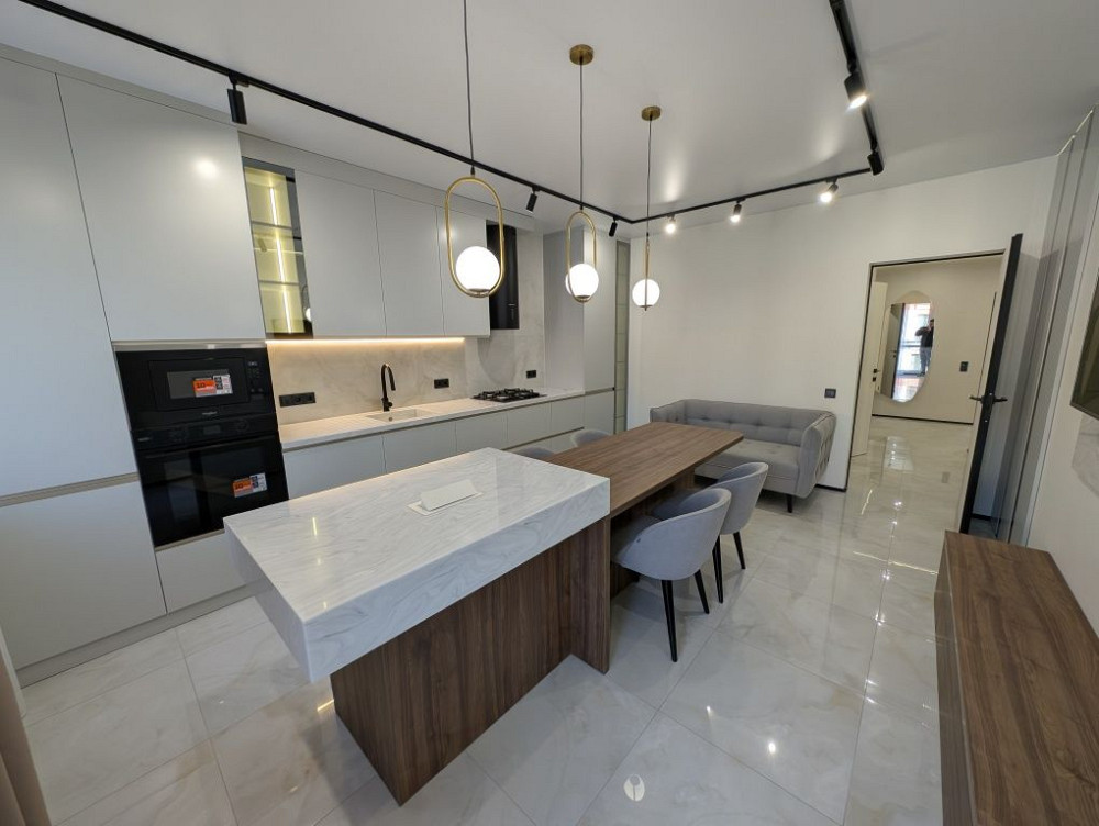 Кухня студія +2 окремі кімнати з стильным ремонт МЖК Паркове Містечко Івано-Франківськ - зображення 1