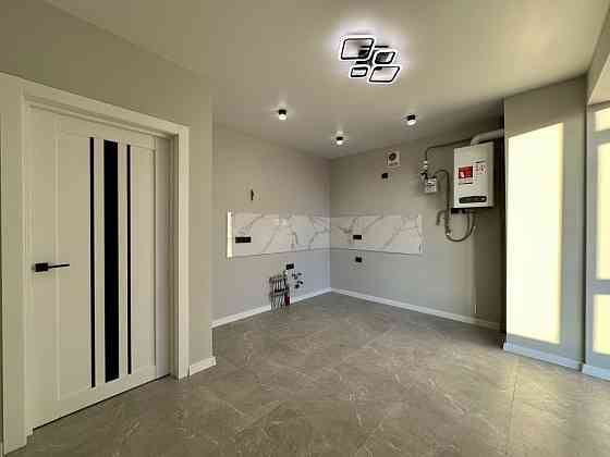 Продається світла 2кім квартира з ремонтом біля ТЦ Арсен Івано-Франківськ