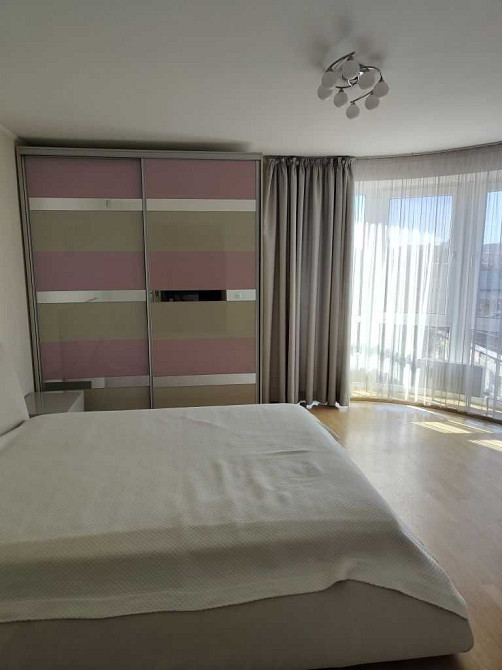 Простора 2-к. квартира з ремонтом за вул. Шухевичів Ивано-Франковск - изображение 8