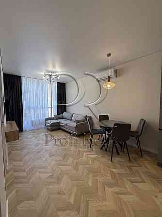 Продаж 1 кімн. квартири ЖК Лебединий, вул. Ревуцького 40б Київ