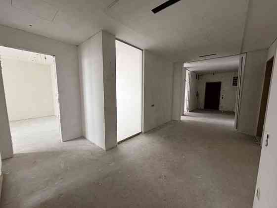 4-кімн квартира Лівобережна Микільсько-слобідська 1а Київ