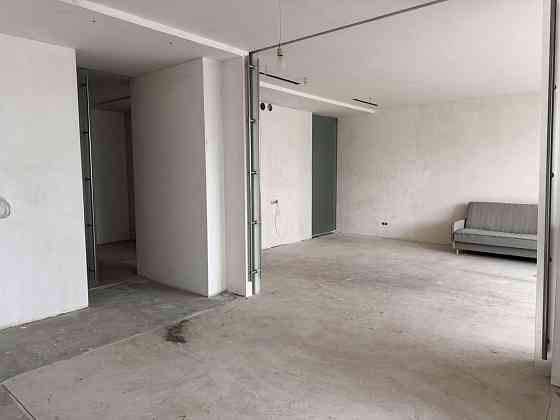 4-кімн квартира Лівобережна Микільсько-слобідська 1а Київ