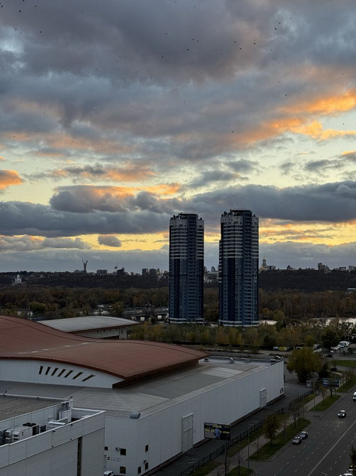 4-кімн квартира Лівобережна Микільсько-слобідська 1а Київ - зображення 1