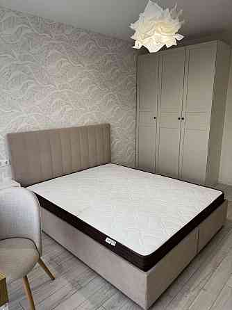 Варшавський Плюс , метро Нивки. Перша здача євродвушка. Київ