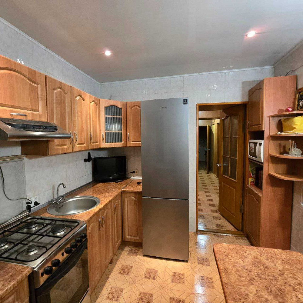 Оренда 3-х кімнатної повністю вмебльованої квартири Умань - зображення 2