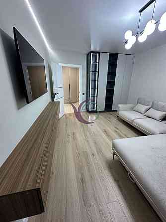 Гарна, дизайнерська  2-к. кв. з ремонтом і меблями в ЖК Family plaza Ивано-Франковск