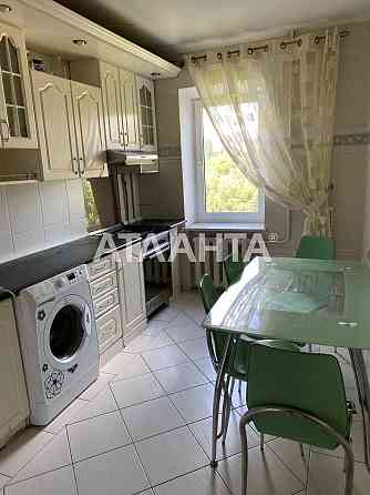 3-комнатная квартира в кирпичном доме на Таирова. Одесса