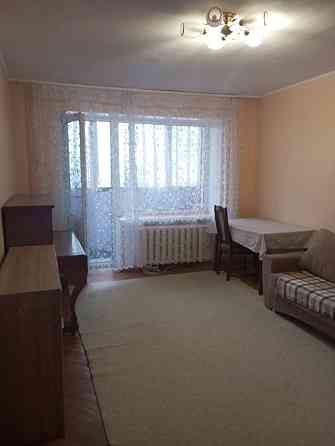 Двокімнатна метро Лівобережна Київ