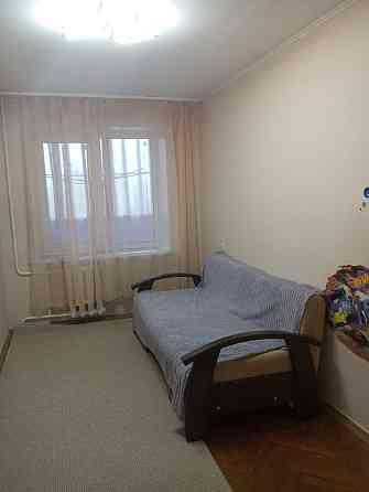 Двокімнатна метро Лівобережна Київ