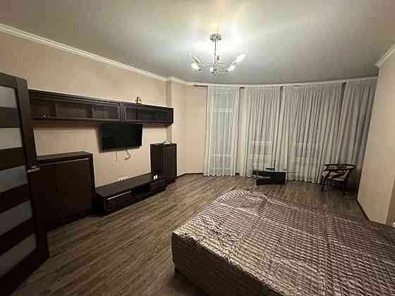 Оренда 1- кім. квартири бул. Миколи Міхновського 14-16(Дружби Народів) Киев