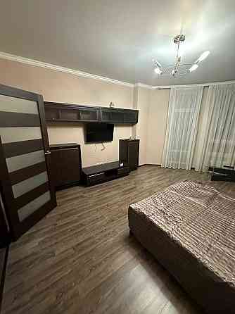 Оренда 1- кім. квартири бул. Миколи Міхновського 14-16(Дружби Народів) Киев