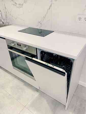 Оренда стильноі двокімнатної квартири Варшавський плюс Генератор є Киев