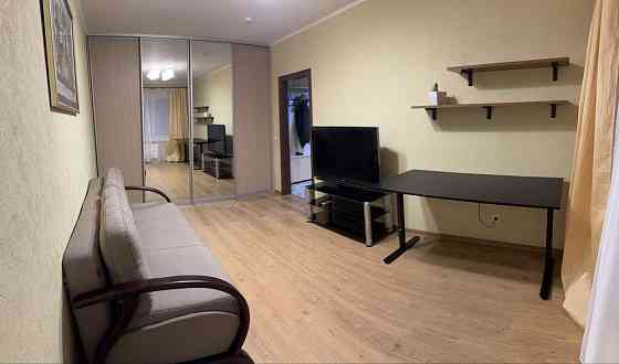 Здам на Бориса Гмирі 12б двокімнатну квартиру без комісії Київ