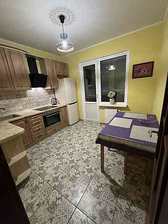 Здам на Бориса Гмирі 12б двокімнатну квартиру без комісії Київ