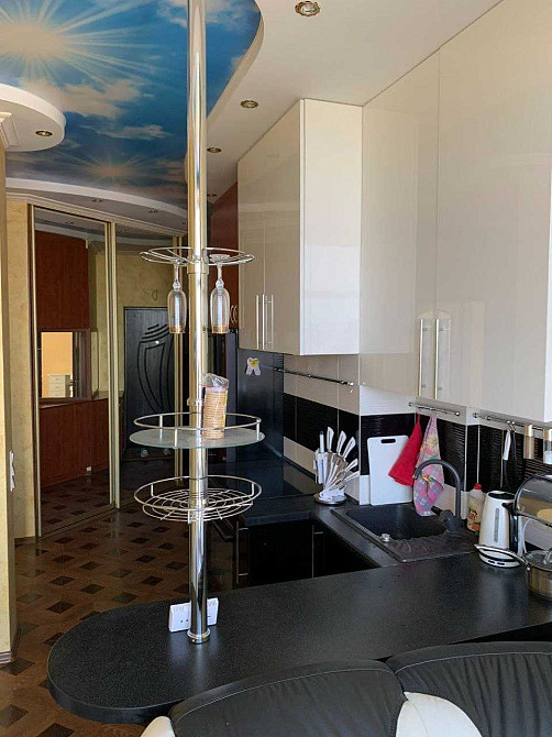 Довгострокова оренда просторої однокімнатної квартири у центрі Вінниці Винница - изображение 3