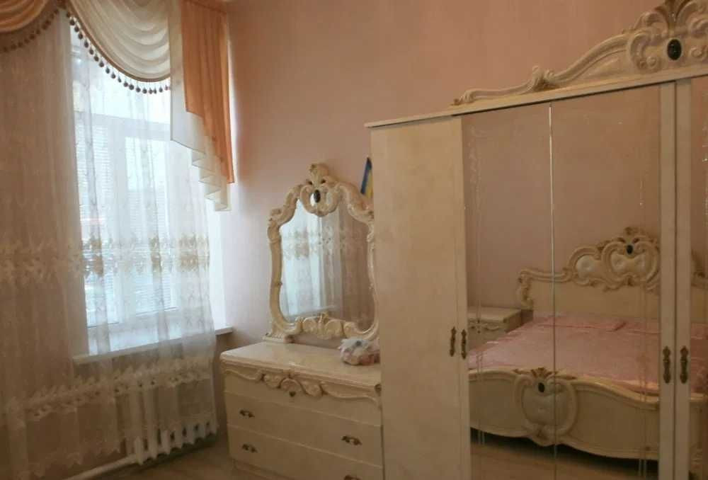 Центр Поділ Ярославська Контрактова площа 2к квартира Київ - зображення 4