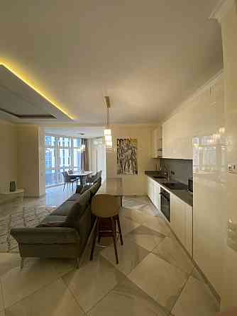 Оренда 3 кімнатної квартири в ЖК Покровський Посад в. Глибочицька 32а Київ