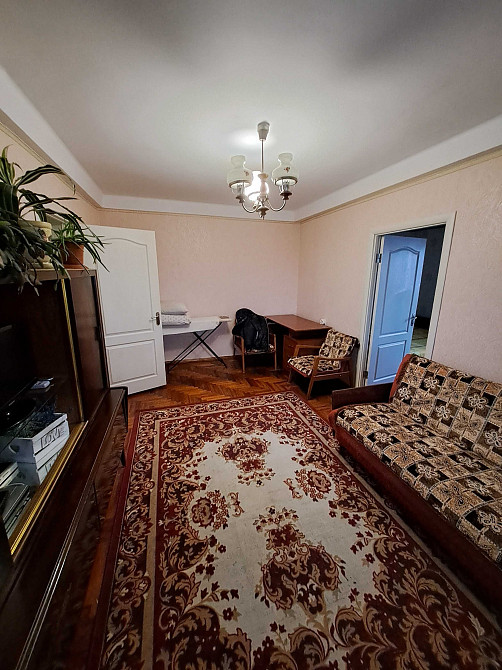 Оренда 2 кімнатної квартири по вул. Перемоги р-н. 5 лікарні Запоріжжя - зображення 1