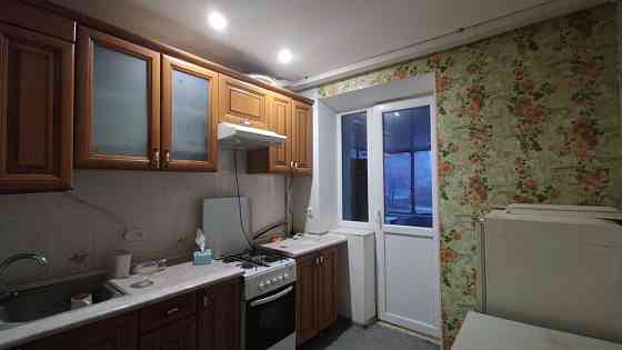 Продаж 2-кімнатної квартири. Центр,косметичнмй ремонт. Великий балкон Хмельницкий