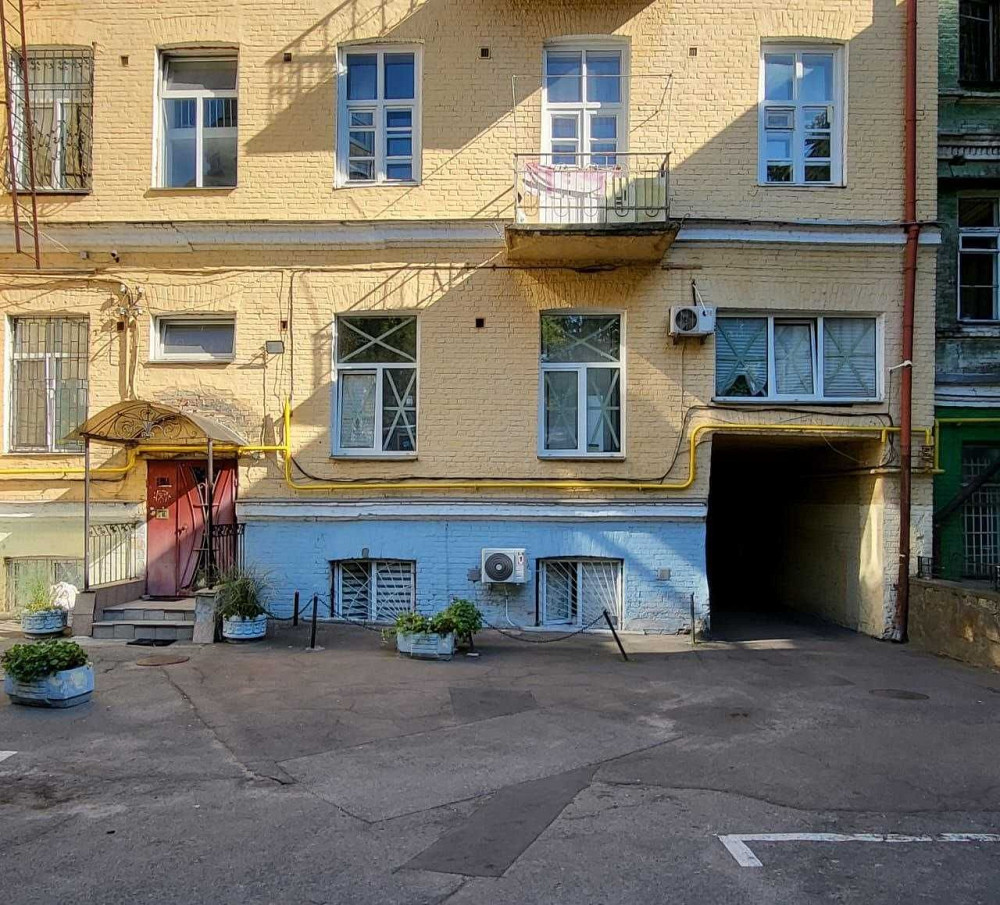 Вулиця Євгена Чикаленка, Шевченковский Центр Метро  двухкомнатная Київ - зображення 4