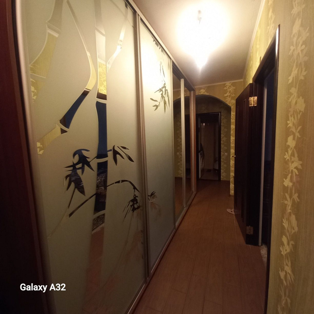 Продам 2-ком кв, Кирпичный дом ,Газ 60м. Радужный, Низкий этаж 2/8 эт. Лиманка - изображение 3