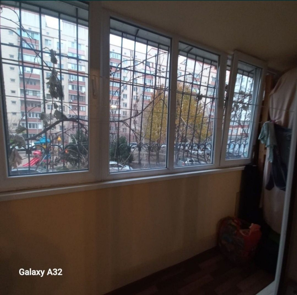 Продам 2-ком кв, Кирпичный дом ,Газ 60м. Радужный, Низкий этаж 2/8 эт. Лиманка - изображение 7