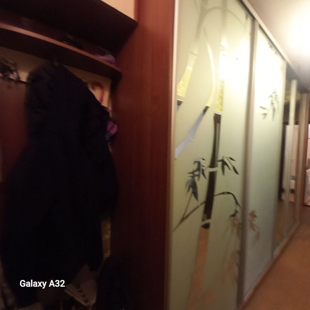 Продам 2-ком кв, Кирпичный дом ,Газ 60м. Радужный, Низкий этаж 2/8 эт. Лиманка - изображение 4