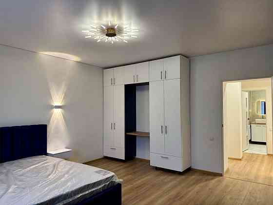 3-к квартира ЦЕНТР ГОРОДА Пелина Гимназический 65 кв.м 1/4 эт. Кам`янське (Запорізька обл.)