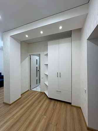 3-к квартира ЦЕНТР ГОРОДА Пелина Гимназический 65 кв.м 1/4 эт. Кам`янське (Запорізька обл.)