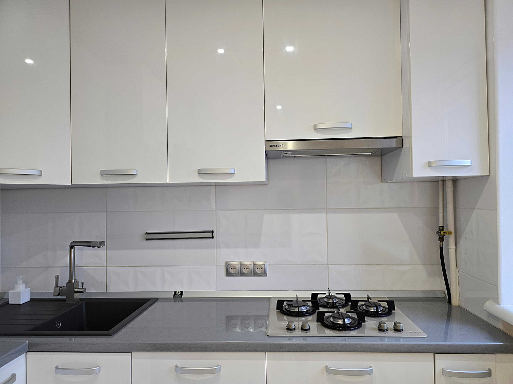 Продам однокімнатну квартиру з ремонтом в центрі Прилуки - зображення 2