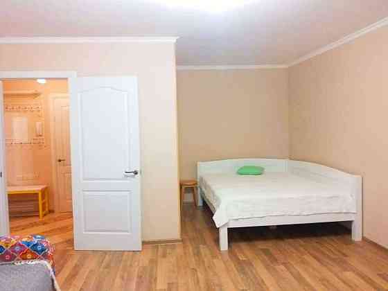 1 - кім кв. м. Берестейська 4 хв, біля парку. БЕЗ КОМІСІЇ Київ