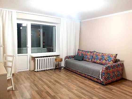 1 - кім кв. м. Берестейська 4 хв, біля парку. БЕЗ КОМІСІЇ Київ