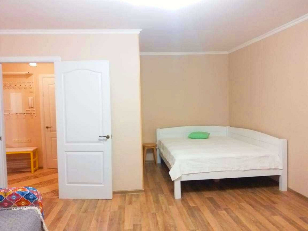 1 - кім кв. м. Берестейська 4 хв, біля парку. БЕЗ КОМІСІЇ Киев - изображение 1