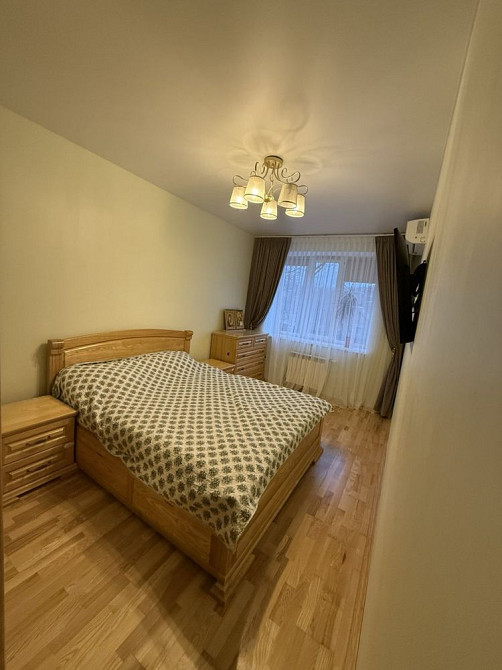 2к з новим ремонтом повністю укомплектована меблями і технікою Ирпень - изображение 7