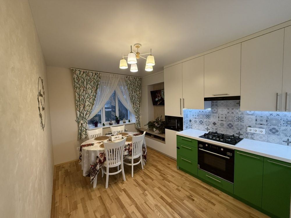 2к з новим ремонтом повністю укомплектована меблями і технікою Ирпень - изображение 3