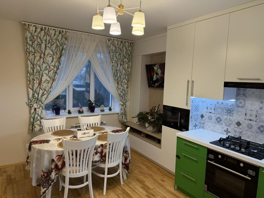 2к з новим ремонтом повністю укомплектована меблями і технікою Ирпень - изображение 4