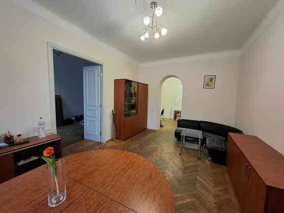 3К Лесі Українки, 4 Палац Спорту Гулівер Бесарабка Київ