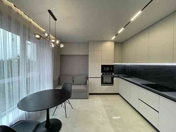 Житловий комплекс:	PANORAMA de LUXE! Продам укомплектовану квартиру!!! Ровно