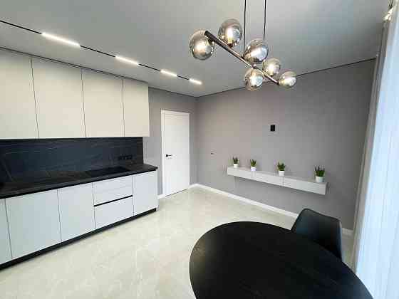 Житловий комплекс:	PANORAMA de LUXE! Продам укомплектовану квартиру!!! Ровно