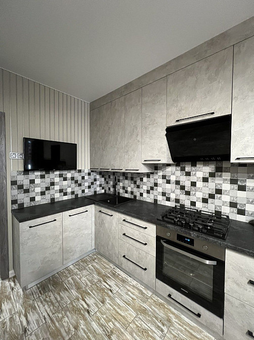 Продам 1К квартиру з ремонтом в центрі міста Рівне - зображення 7