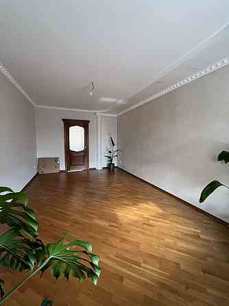 Продаж 3 кімнатної квартири вул. Климпуша Ужгород