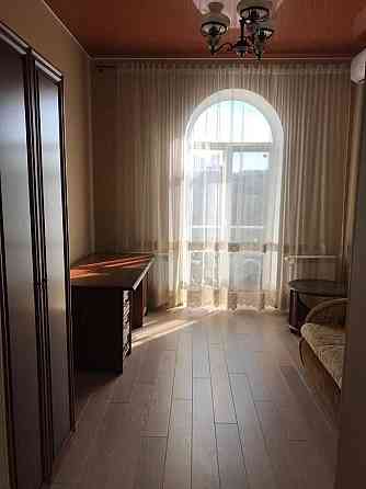 Продам  2 комн.  сталинку , Центр ,  57 кв.м.  , великолепный ремонт Дніпро