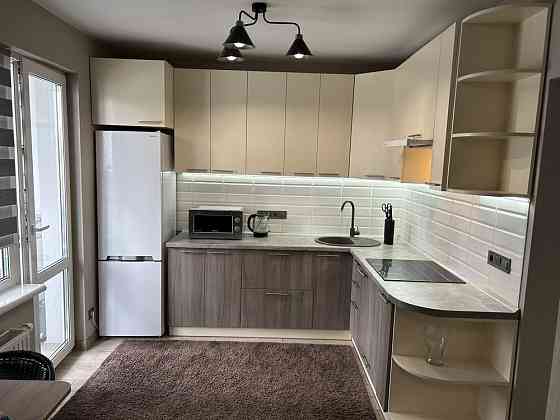 Вишняківська 2  студія квартира Київ