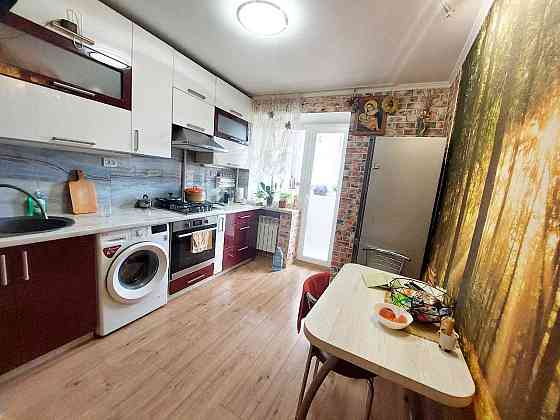 Продаж 3 кім кв, чешка, цегла, двостороння,побутова залишається. Львів Львів